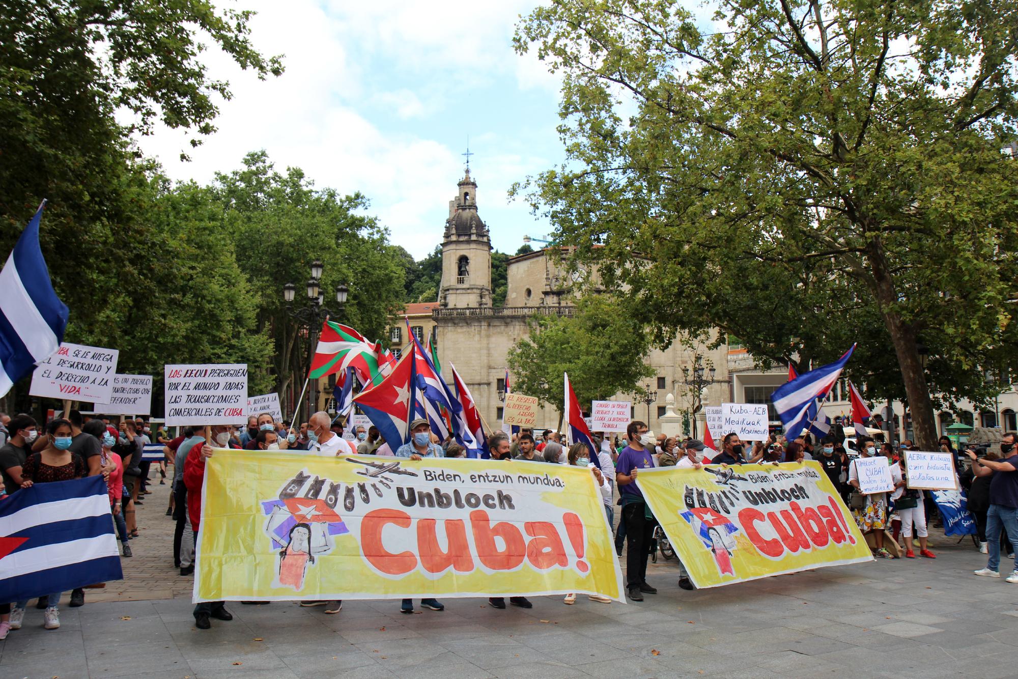 concentración el 15 de julio de 2021 de euskadi-cuba